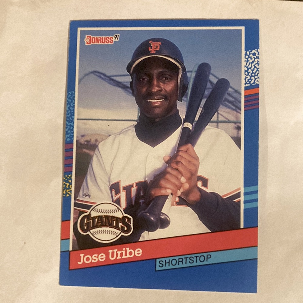 1991Donruss #375 Uribe near mint baseball card. Double Error card . Sacrifice☹️
